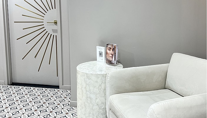 Reception area at Alchemy 43 studio.